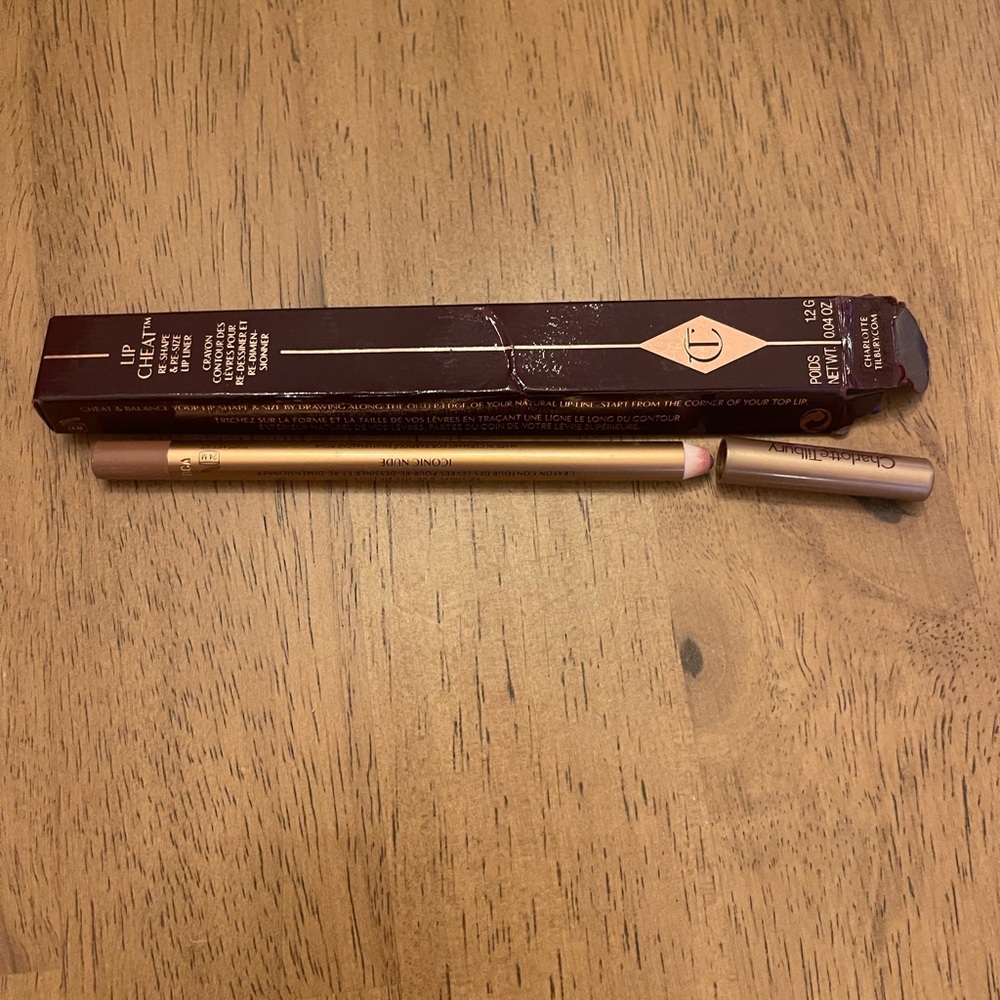 Charlotte Tilbury Lip Cheat Lip Liner - Iconic Nude _ used twice